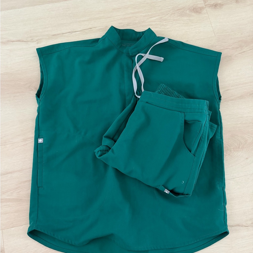 Figs Green/Teal Scrub Set
